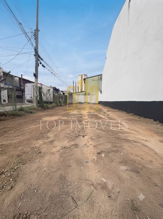 Lote de Esquina 157m² em Bairro Fechado (Vista Linda)