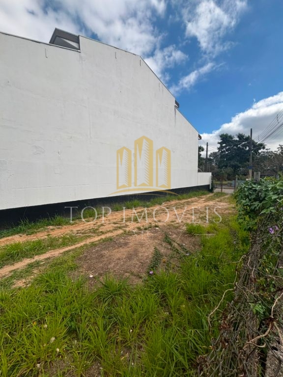 Lote de Esquina 157m² em Bairro Fechado (Vista Linda)