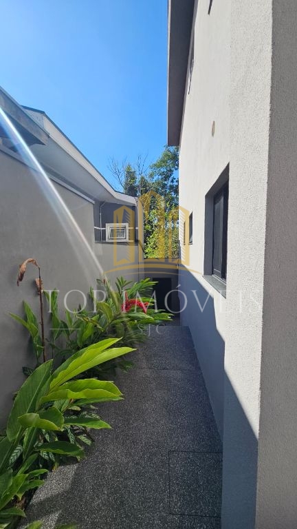 Excelente sobrado de 3 suítes no Villa Branca - Jacareí