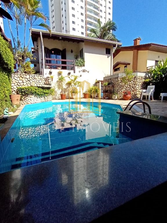 Belíssima Casa 4 Suites Piscina e Área Gourmet Jardim Esplanada Zoneamento Comercial