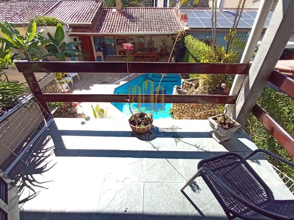Belíssima Casa 4 Suites Piscina e Área Gourmet Jardim Esplanada Zoneamento Comercial