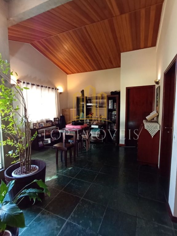 Belíssima Casa 4 Suites Piscina e Área Gourmet Jardim Esplanada Zoneamento Comercial