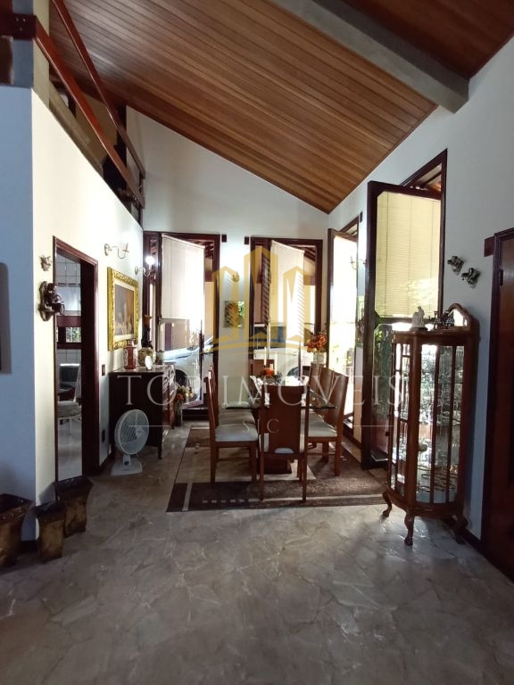 Belíssima Casa 4 Suites Piscina e Área Gourmet Jardim Esplanada Zoneamento Comercial