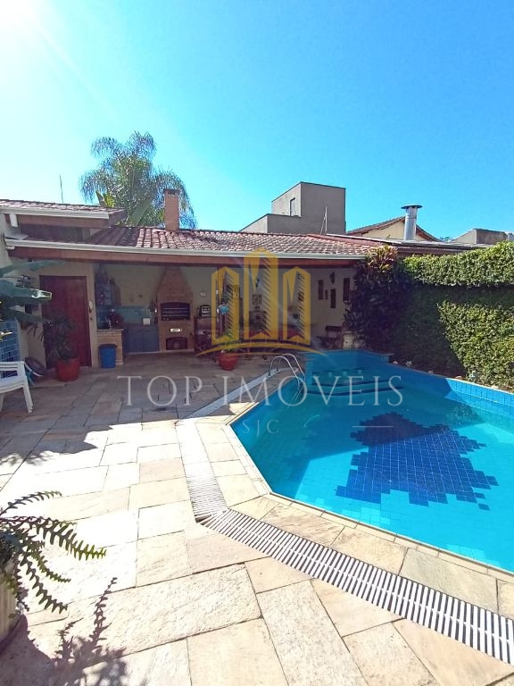 Belíssima Casa 4 Suites Piscina e Área Gourmet Jardim Esplanada Zoneamento Comercial