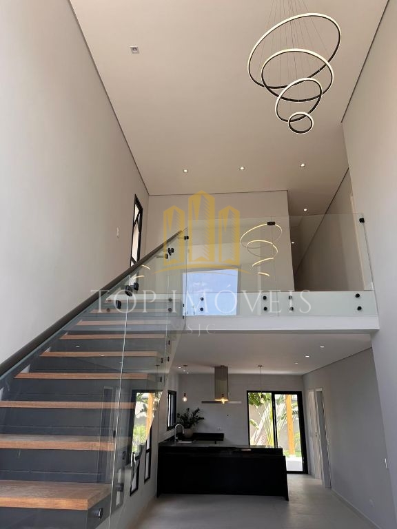 Casa de Alto Padrão em Woodframe Condomínio Fogaça