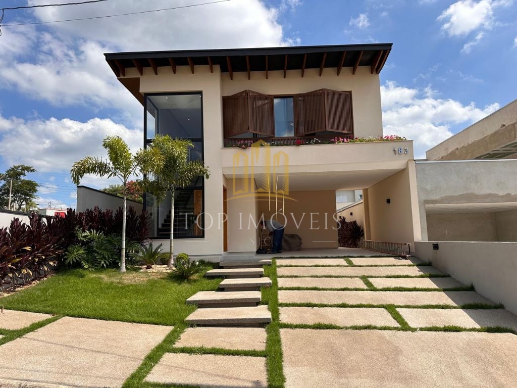 Casa de Alto Padrão em Woodframe Condomínio Fogaça