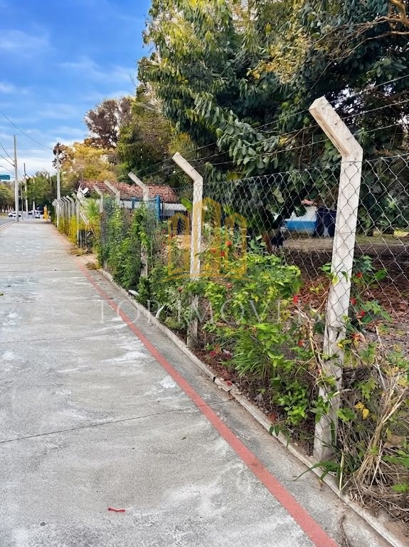 Terreno Comercial com 7.315 m² na Principal Via de acesso do Putim Excelente Visibilidade para Negócios