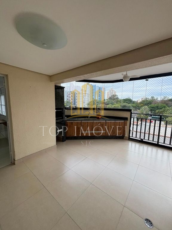 Apartamento Espaçoso 3 Dormitórios com Suíte, Sacada Privativa e Varanda Gourmet com Churrasqueira a Carvão