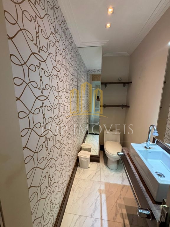 Apartamento Espaçoso 3 Dormitórios com Suíte, Sacada Privativa e Varanda Gourmet com Churrasqueira a Carvão