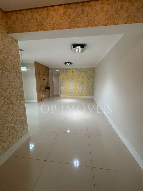 Apartamento Espaçoso 3 Dormitórios com Suíte, Sacada Privativa e Varanda Gourmet com Churrasqueira a Carvão