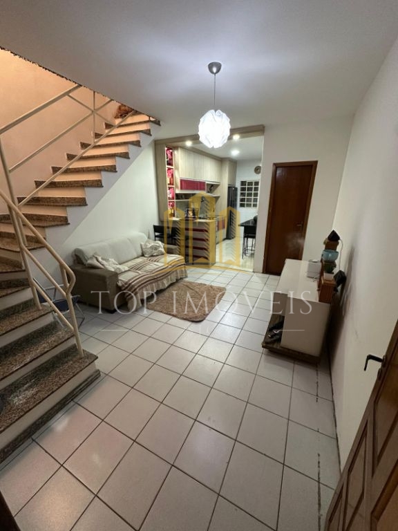 SOBRADO NO RESIDENCIAL UNIÃO - 2 QUARTOS - 2 vagas de garagem - 60m²