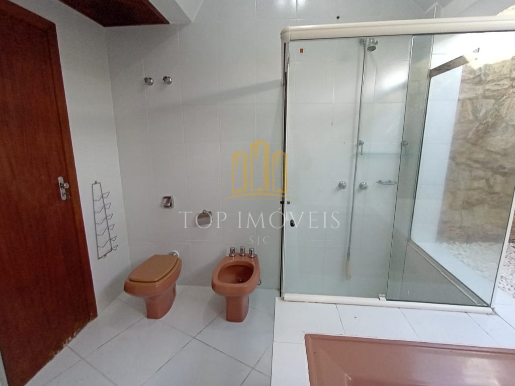 Sobrado Espetacular no Esplanada do Sol - 450m² de terreno - 4 Quartos - Piscina