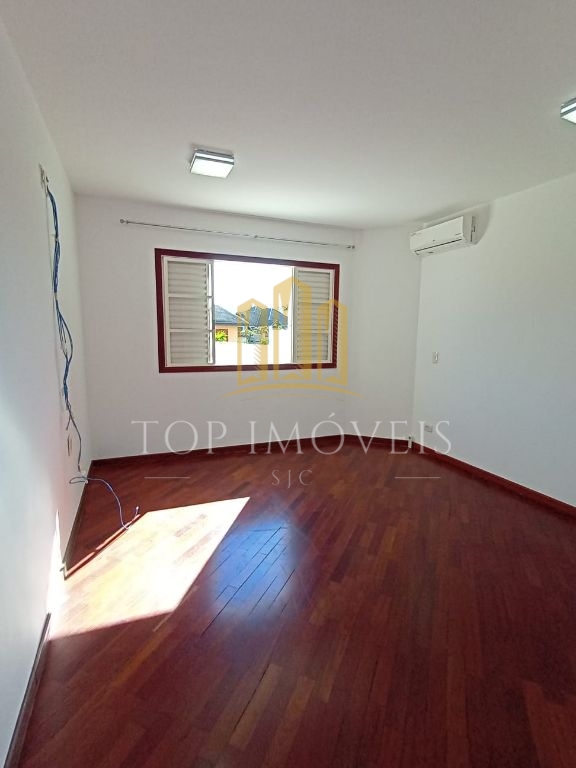 Sobrado Espetacular no Esplanada do Sol - 450m² de terreno - 4 Quartos - Piscina