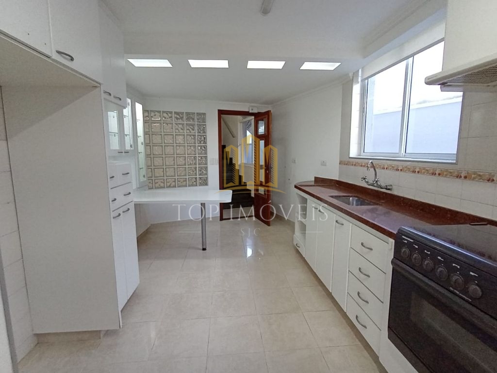 Sobrado Espetacular no Esplanada do Sol - 450m² de terreno - 4 Quartos - Piscina