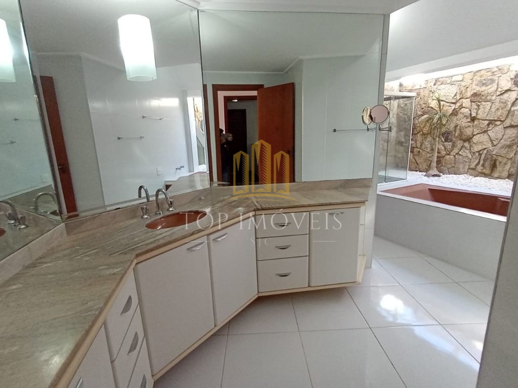Sobrado Espetacular no Esplanada do Sol - 450m² de terreno - 4 Quartos - Piscina