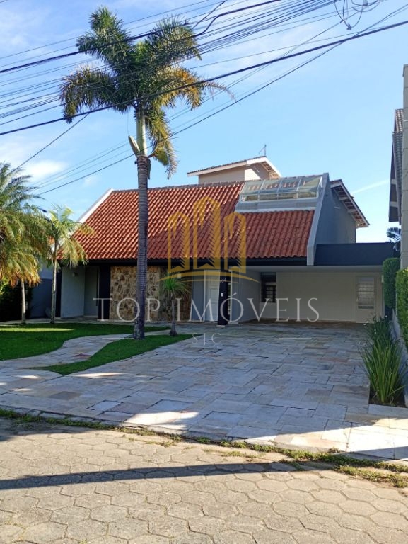 Sobrado Espetacular no Esplanada do Sol - 450m² de terreno - 4 Quartos - Piscina