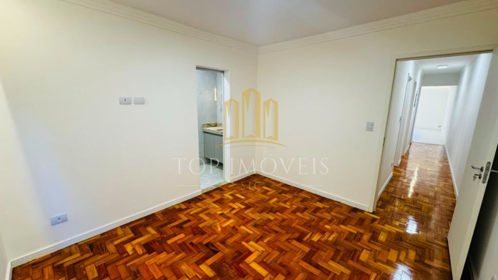 Casa térrea reformada com 3 dormitórios e área gourmet