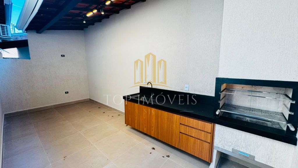 Casa térrea reformada com 3 dormitórios e área gourmet