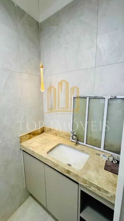 Casa térrea reformada com 3 dormitórios e área gourmet