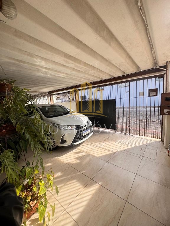 Casa térrea à venda no Centro de São José dos Campos
