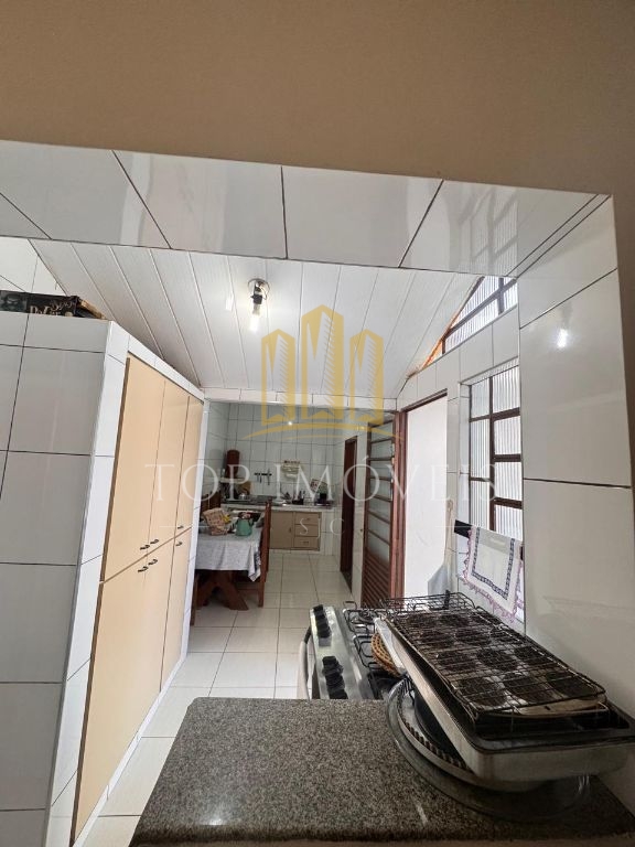 Casa térrea à venda no Centro de São José dos Campos