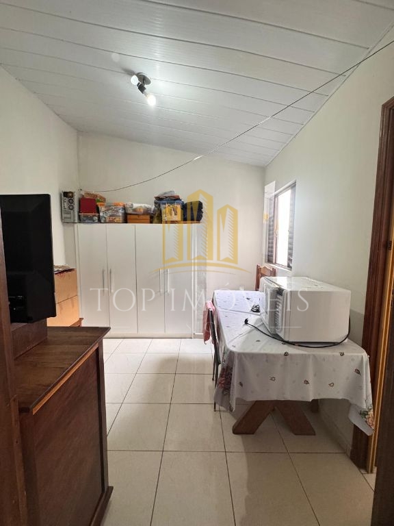 Casa térrea à venda no Centro de São José dos Campos