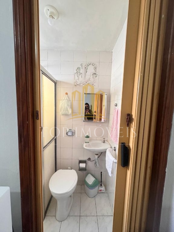 Casa térrea à venda no Centro de São José dos Campos