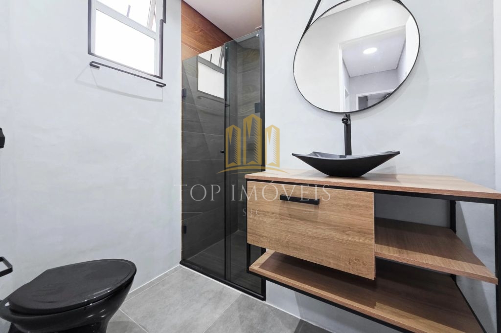 Excelente apartamento de 2 quartos e sacada - Parque Industrial