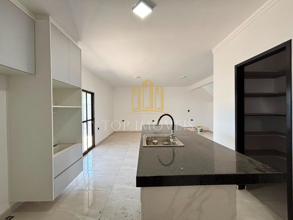 Excelente casa recém construída de 3 suítes no Condomínio Reserva Rudá - Flamboyant