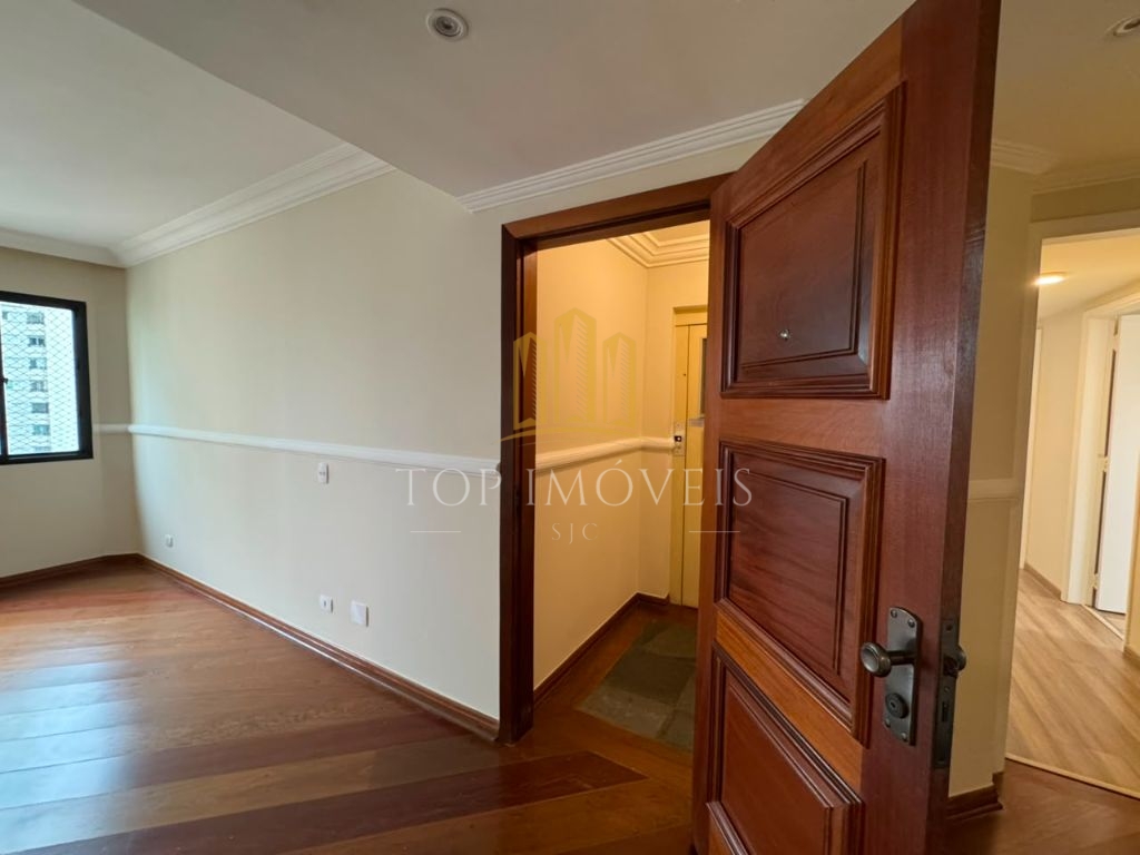 Apartamento de 4 Dormitórios à Venda no Villa Romana Vila Ema 153 m²