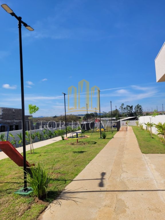 Sobrado em Condomínio Fechado no Bosque das Cerejeiras Eugênio de Melo-57m²