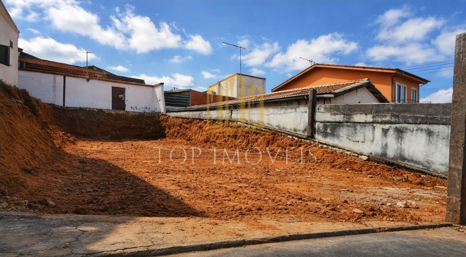 Excelente oportunidade terreno de lote inteiro na Avenida Cidade Jardim