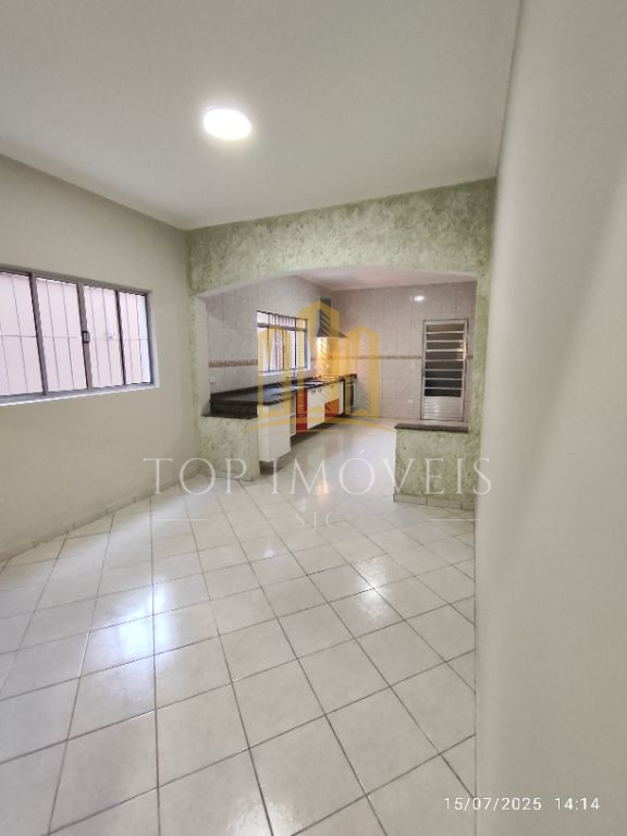 Sobrado 3 pavimentos de 260m² - Residencial União