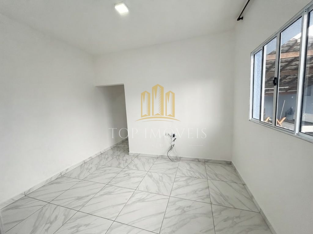 Casa Grande Com Piscina Para Locação no Santa Rosa