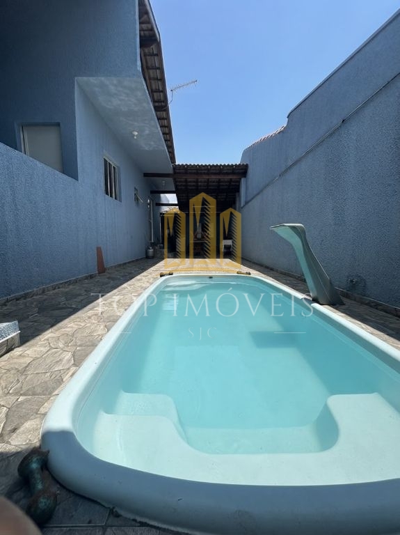 Casa Grande Com Piscina Para Locação no Santa Rosa
