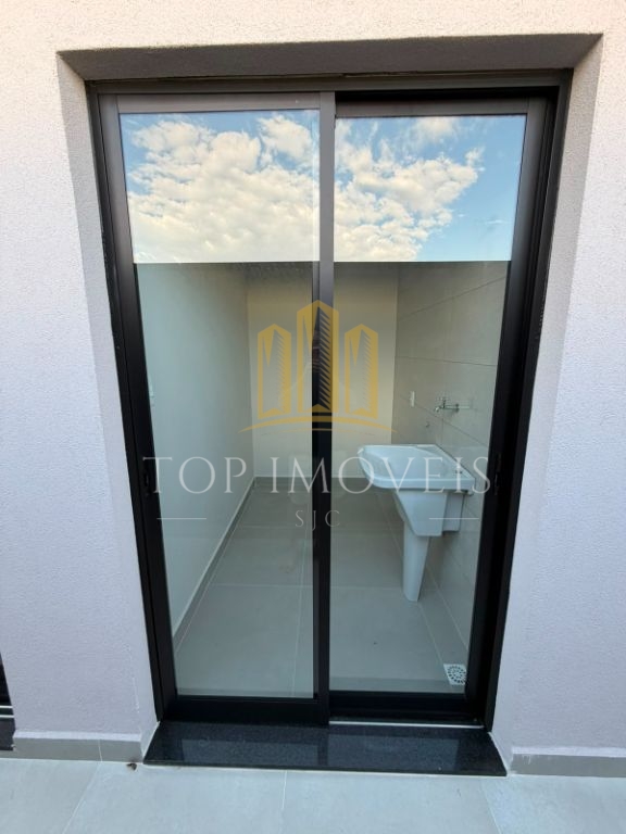 Casa de 3 quartos sendo 1 suíte com closet - Piscina - Terras do Vale