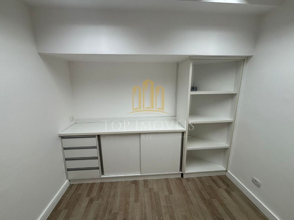 Sala Comercial de 83 metros Quadrados no Vila Ema SJC