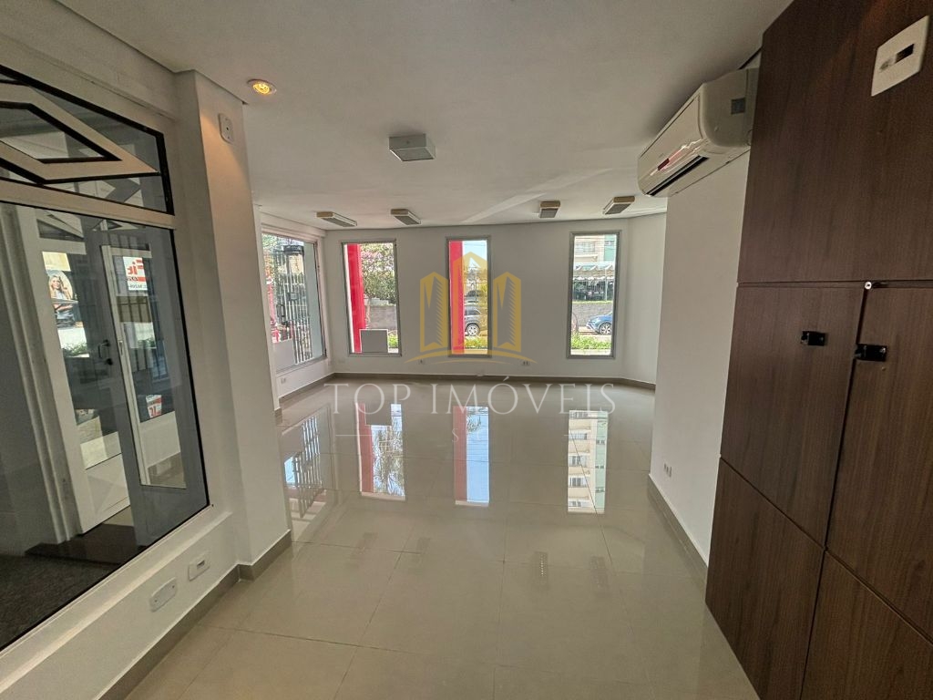 Sala Comercial de 83 metros Quadrados no Vila Ema SJC