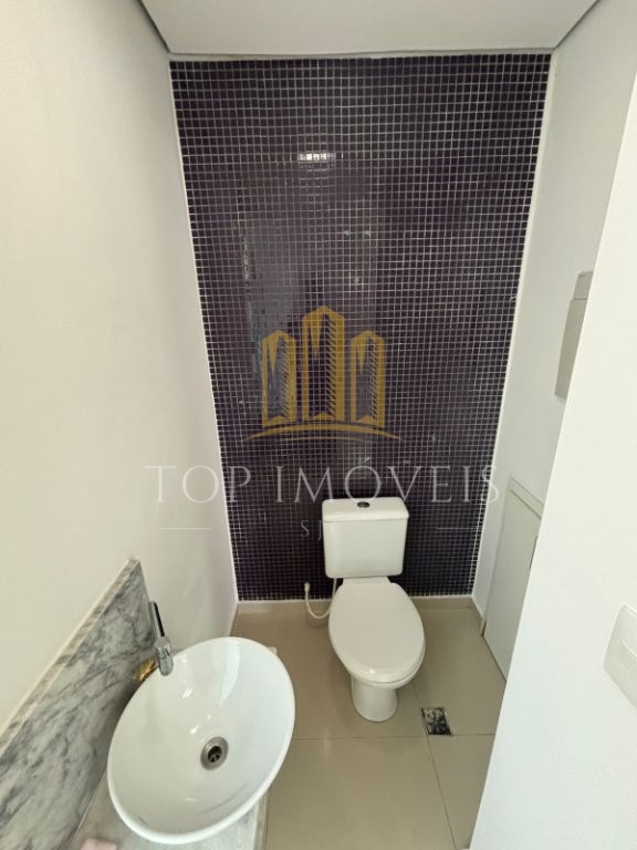 Sala Comercial de 83 metros Quadrados no Vila Ema SJC