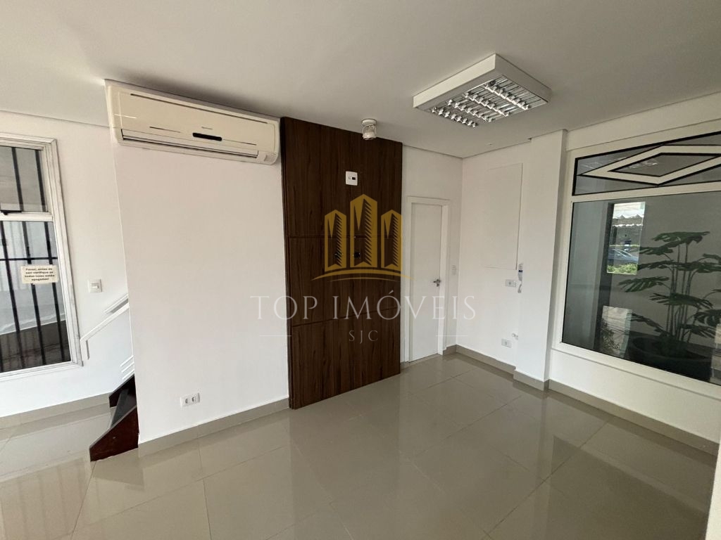 Sala Comercial de 83 metros Quadrados no Vila Ema SJC