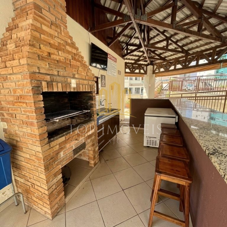 Apartamento Jardim América - 2 quartos sendo 1 suíte - sacada, elevador - 57m²