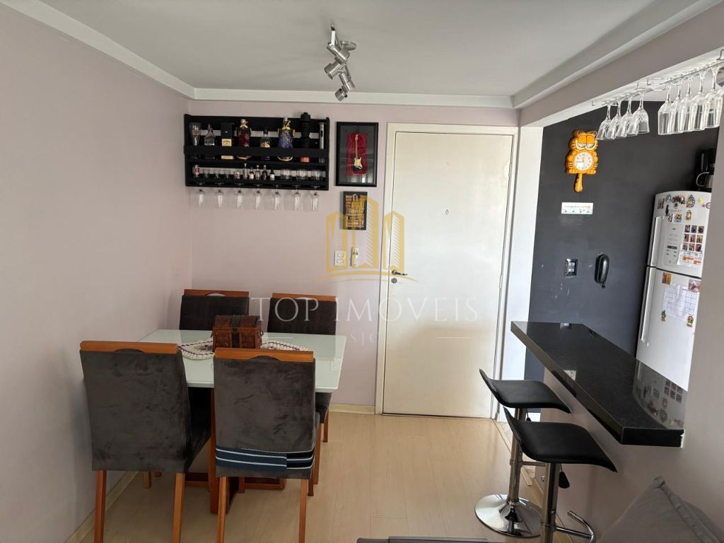 Apartamento Jardim América - 2 quartos sendo 1 suíte - sacada, elevador - 57m²