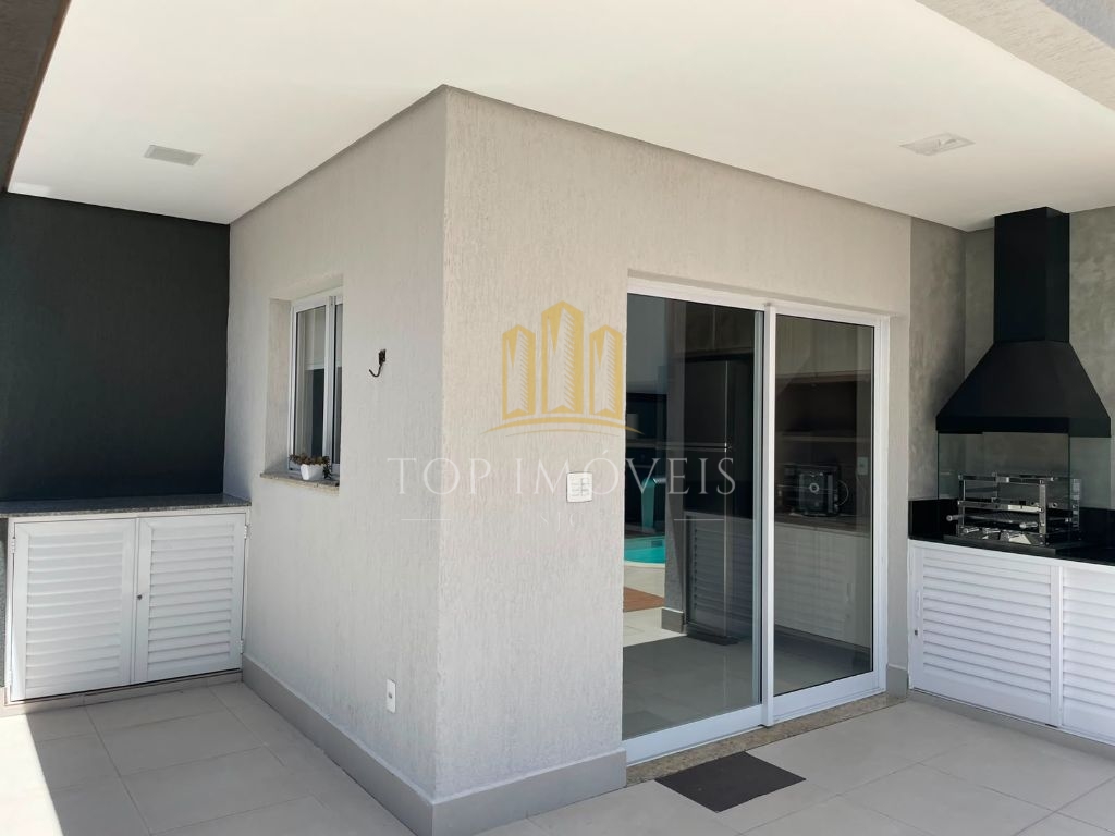 Oportunidade Mobiliada - 300m² com piscina e área gourmet - Terras do Vale - Caçapava