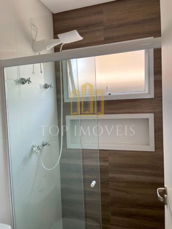 Oportunidade Mobiliada - 300m² com piscina e área gourmet - Terras do Vale - Caçapava