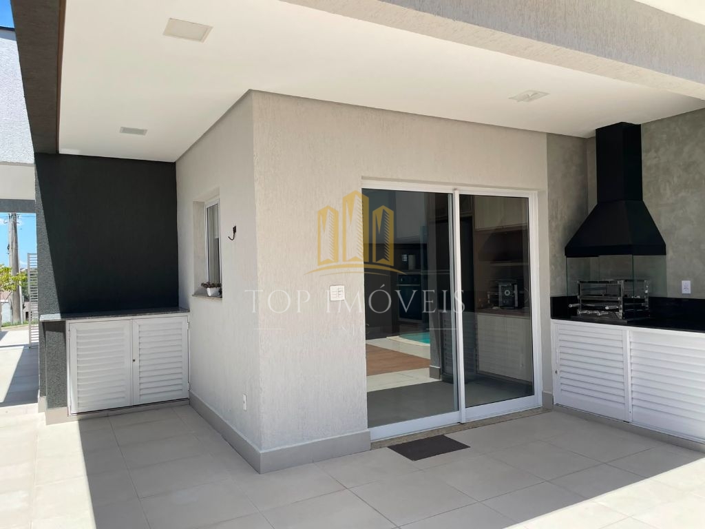 Oportunidade Mobiliada - 300m² com piscina e área gourmet - Terras do Vale - Caçapava
