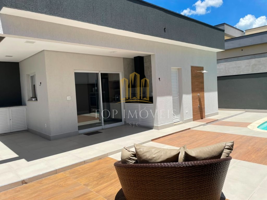 Oportunidade Mobiliada - 300m² com piscina e área gourmet - Terras do Vale - Caçapava