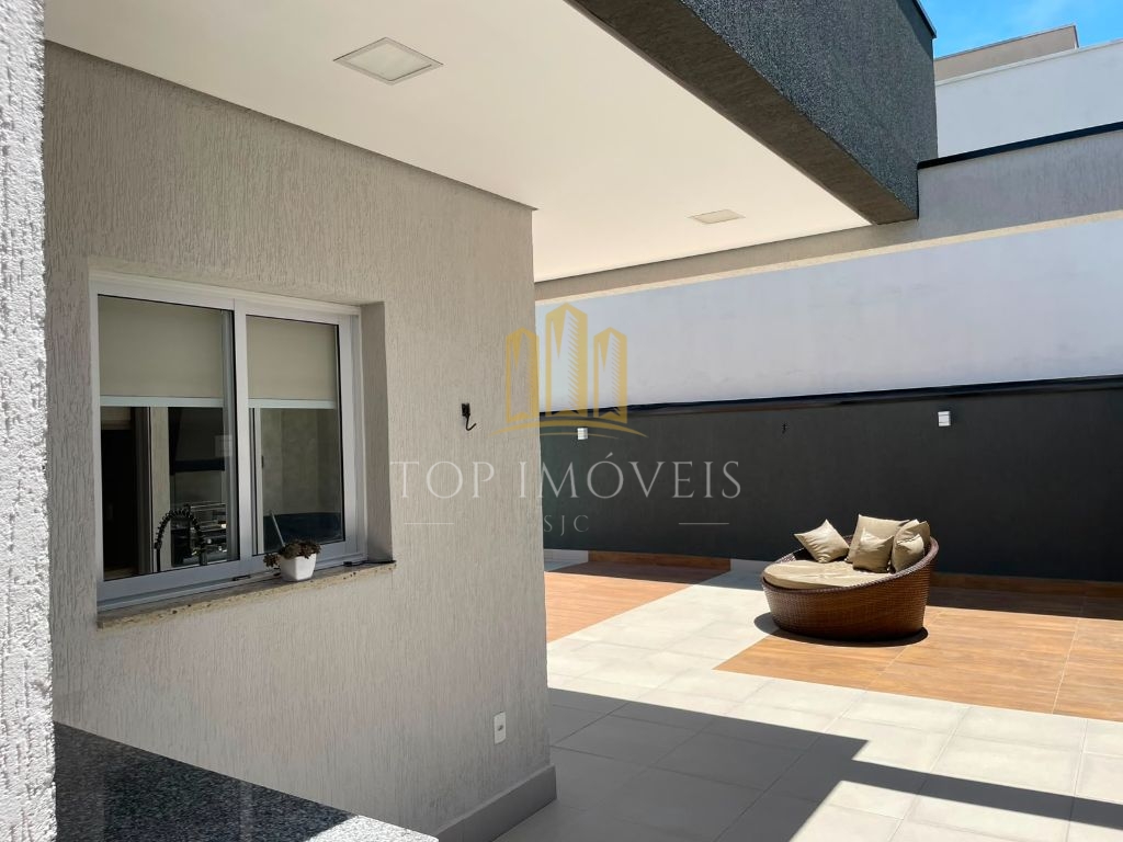 Oportunidade Mobiliada - 300m² com piscina e área gourmet - Terras do Vale - Caçapava