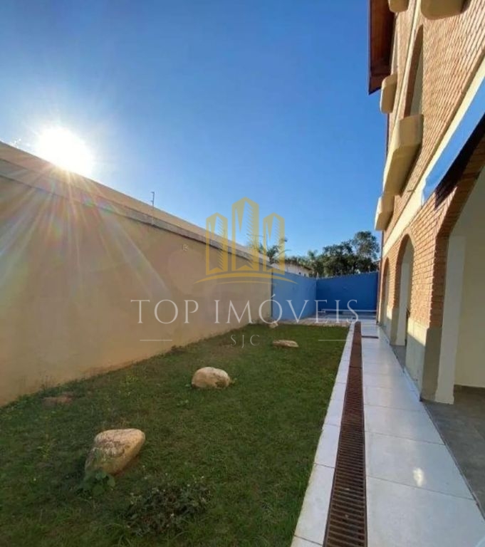 Casa de 300m² de construção e terreno de 600m² no Esplanada