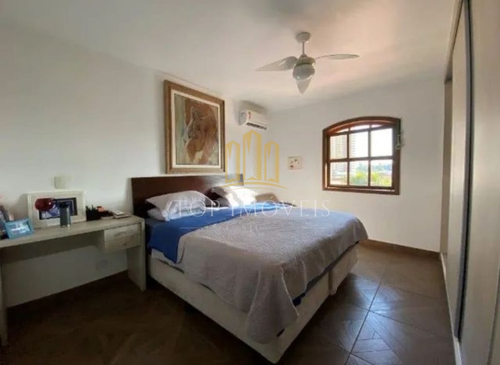 Casa de 300m² de construção e terreno de 600m² no Esplanada