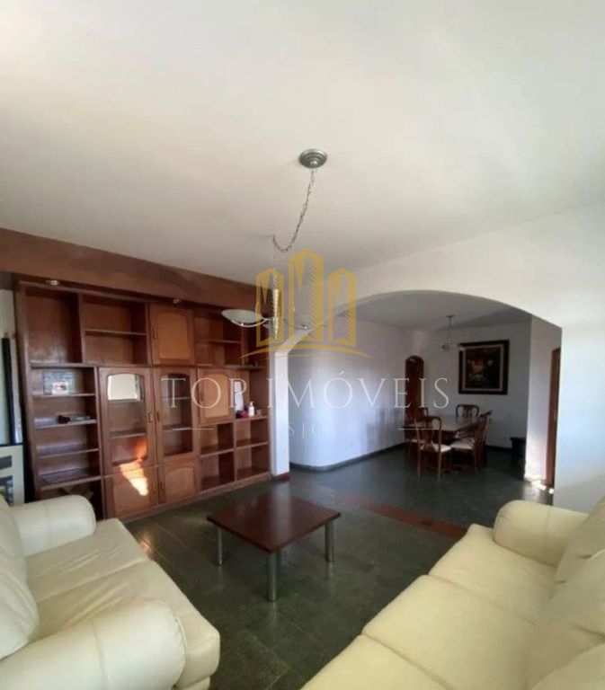 Casa de 300m² de construção e terreno de 600m² no Esplanada